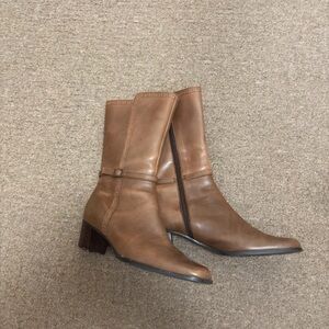 Elegant Brown Leather Heeled Boots